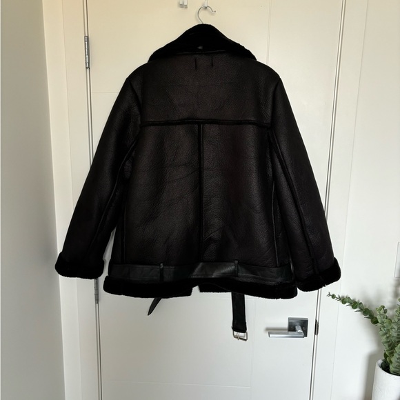 Black oversized PU Aviator - Picture 2 of 5